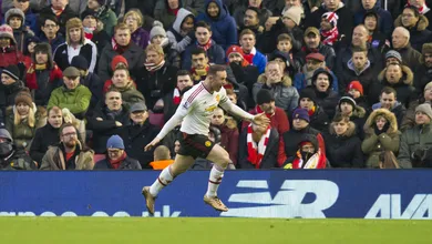 Rooney salva o United e d&aacute; ao Liverpool uma li&ccedil;&atilde;o sobre desperd&iacute;cio