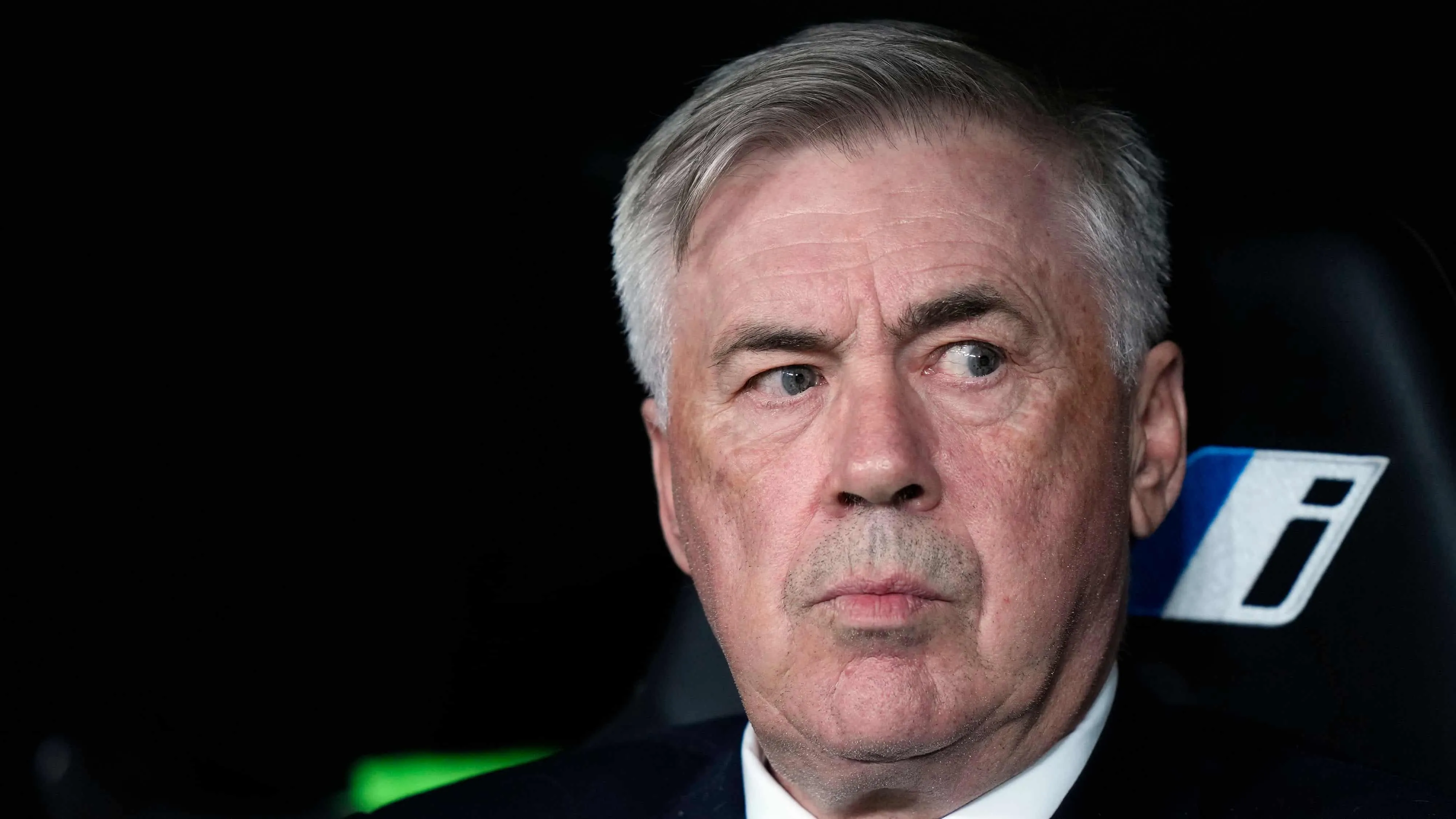 Mourinho sobre Ancelotti: &lsquo;S&oacute; um maluco sairia do Real Madrid quando ainda &eacute; querido&rsquo;
