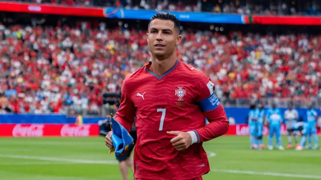 Por que Cristiano Ronaldo pode causar &lsquo;guerra civil&rsquo; no vesti&aacute;rio de Portugal durante a Copa?