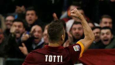 Totti enviou uma carta sensacional para desejar melhoras a torcedor ap&oacute;s acidente