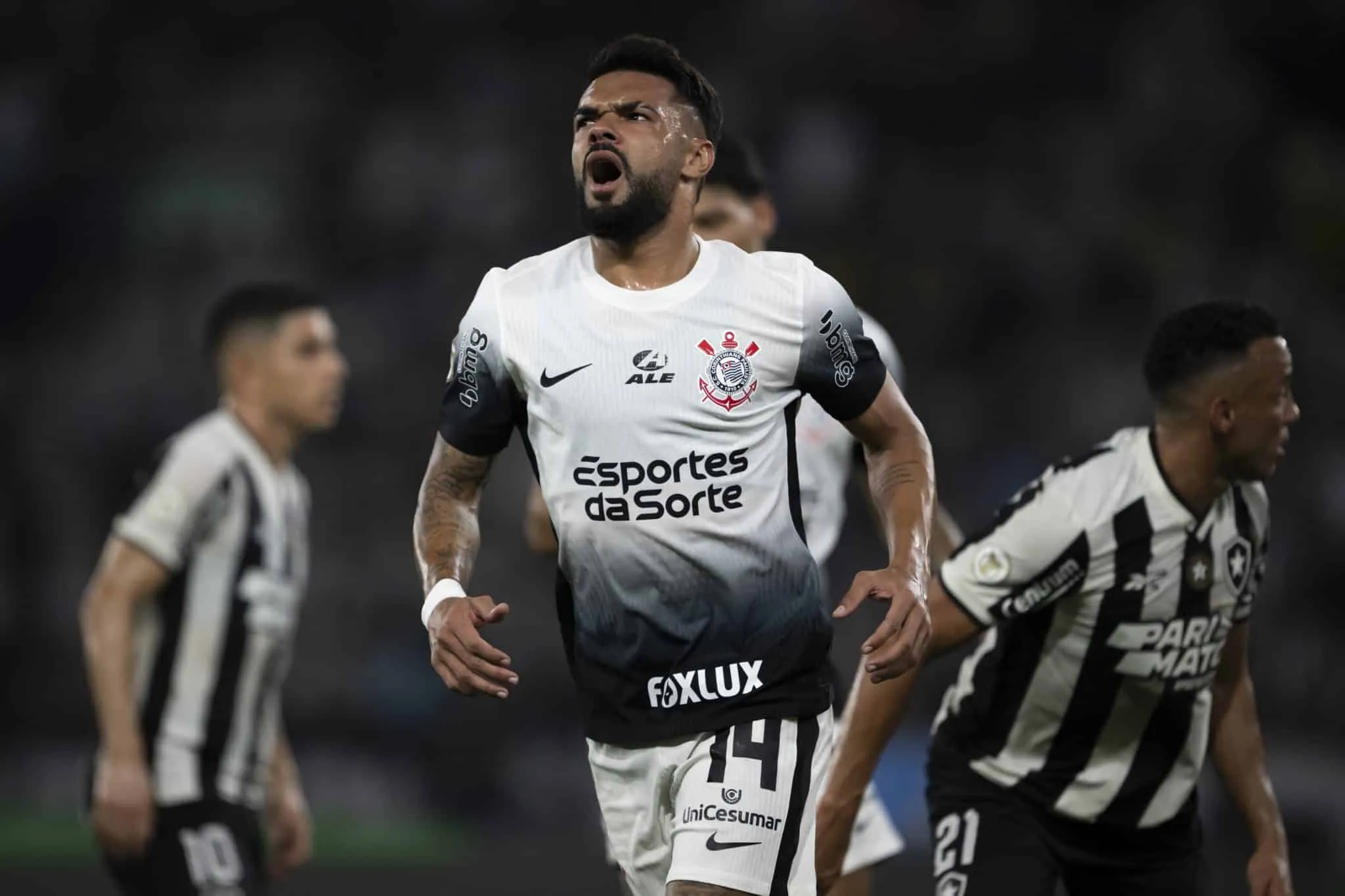 M&aacute;s atua&ccedil;&otilde;es e chegada de refor&ccedil;os comprometem condi&ccedil;&atilde;o de Raniele no Corinthians