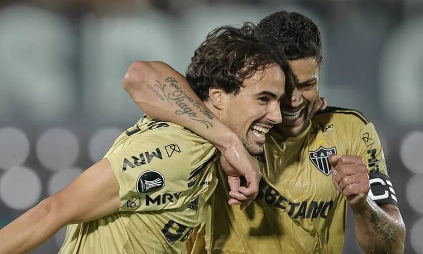 O Galo flertou com o perigo, mas Igor Gomes de novo decidiu e o time avan&ccedil;ou &agrave;s oitavas