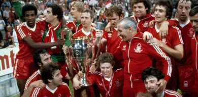 H&aacute; 40 anos, o inimagin&aacute;vel se tornou real: A saga do Nottingham Forest em sua primeira conquista da Europa