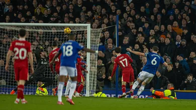 Everton x Liverpool: O &uacute;ltimo lance do d&eacute;rbi em Goodison Park n&atilde;o poderia ser mais &eacute;pico