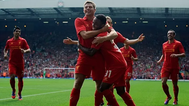 Gerrard: &ldquo;Sterling ser&aacute; uma das estrelas da Premier League&rdquo;