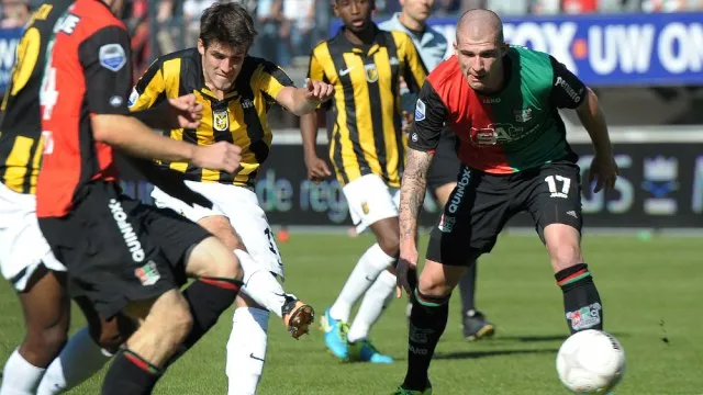 Sucesso de Piazon na Holanda merece a aten&ccedil;&atilde;o do Chelsea