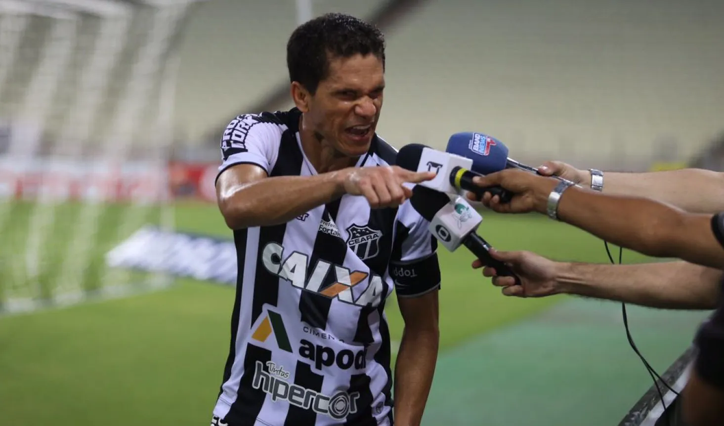 Fome de gols insaci&aacute;vel: Magno Alves chega &agrave; marca de 100 gols com a camisa do Cear&aacute;