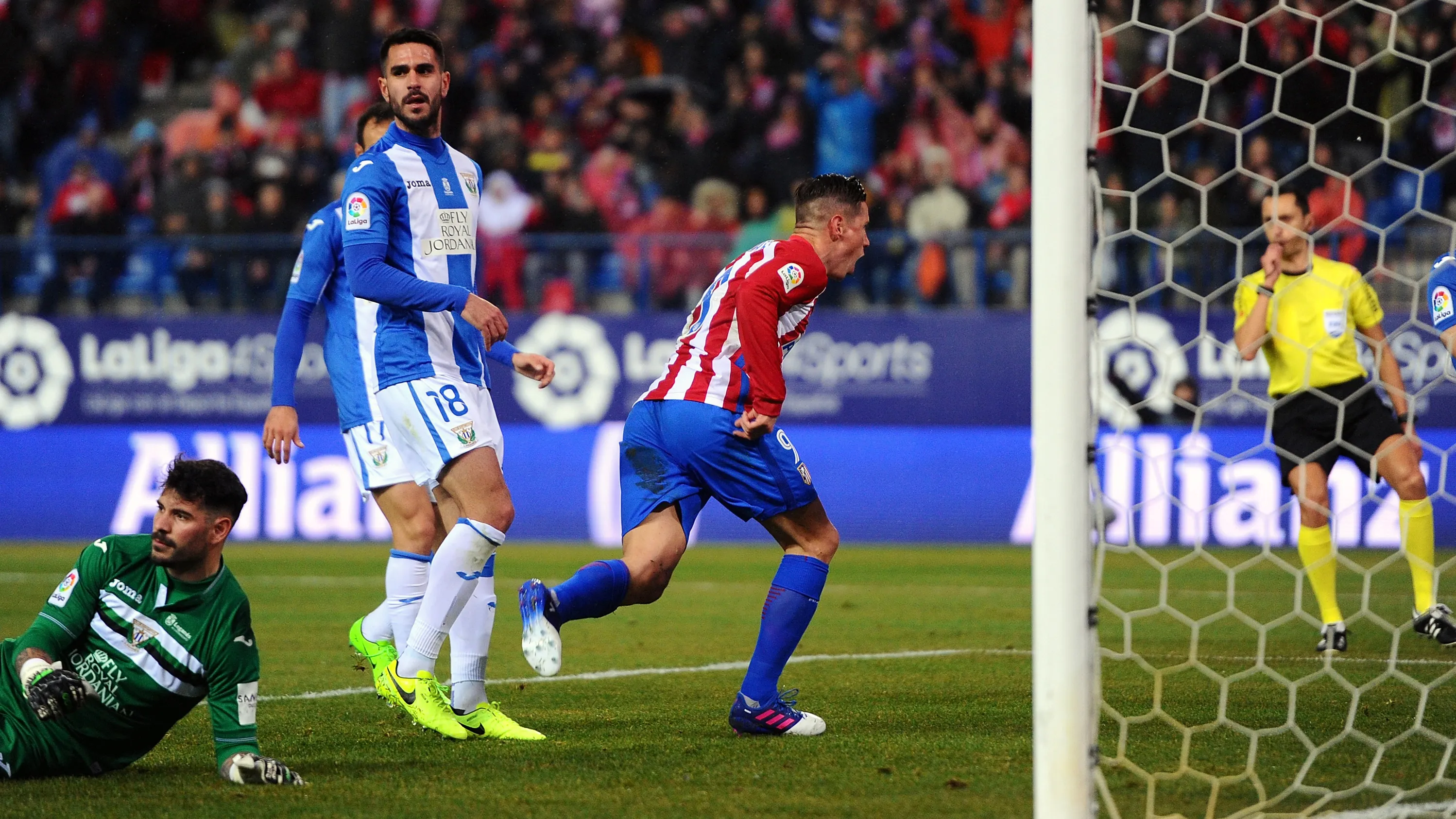 Diante da falta de gols do Atl&eacute;tico de Madrid, Fernando Torres apareceu para brilhar