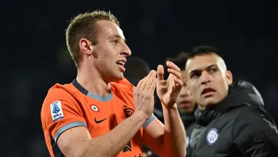 Internazionale sofre, mas vence a Fiorentina fora de casa e &eacute; l&iacute;der da S&eacute;rie A mesmo com um jogo a menos