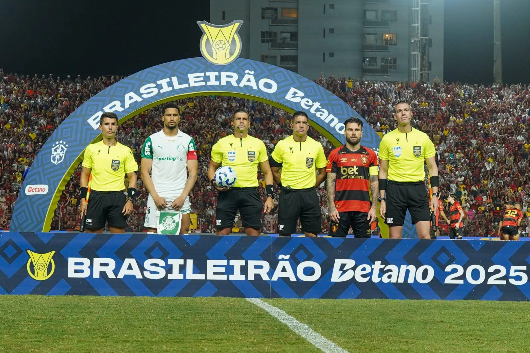 Os planos da CBF para tentar melhorar a arbitragem ap&oacute;s suspender 12 profissionais