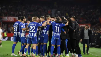 &Eacute; s&oacute; cruzar que &eacute; gol: Sevilla leva balde de &aacute;gua fria do Alav&eacute;s nos acr&eacute;scimos e aumenta drama em LaLiga