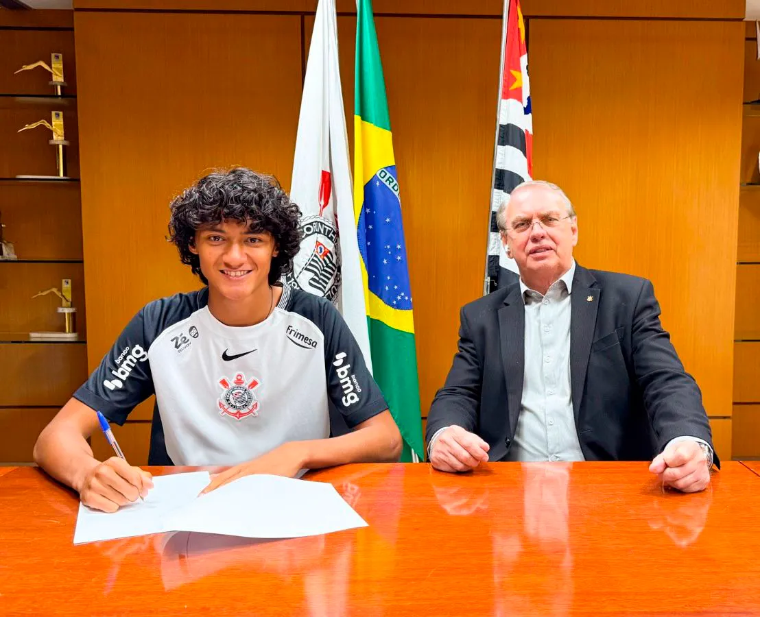 Iago Machado assinou contrato profissional com o Corinthians em 2025 