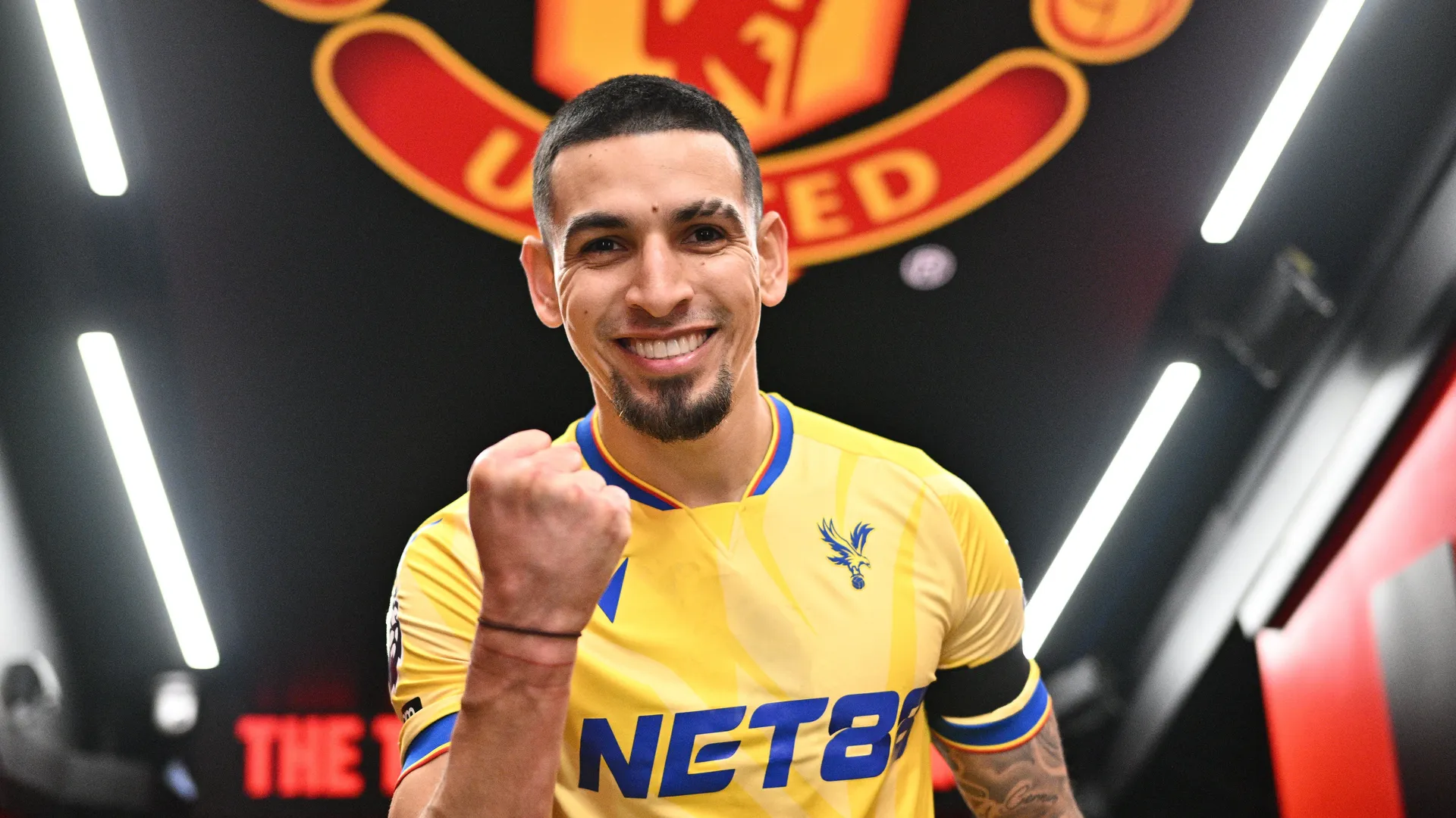 Daniel Mu&ntilde;oz comemora vit&oacute;ria do Crystal Palace (Foto: Imago)