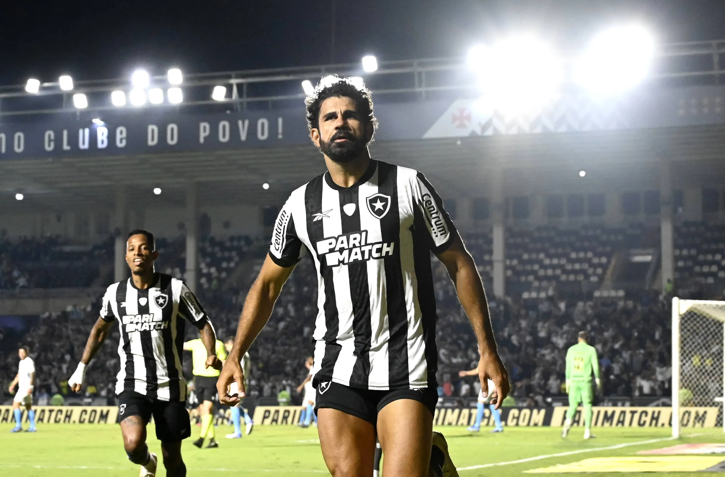 Abel Ferreira quer atacante experiente no Palmeiras, e Diego Costa entra na pauta do clube