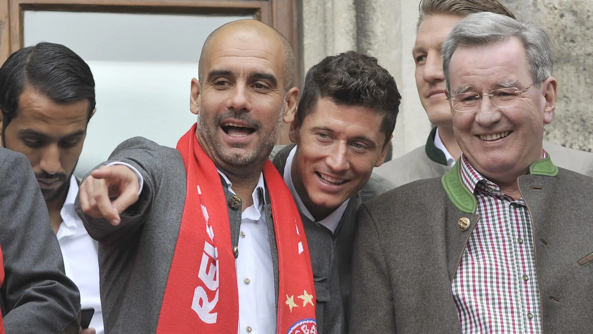 Klopp, Guardiola ou Ancelotti? Quem &eacute; o t&eacute;cnico dos sonhos de Lewandowski?&nbsp;
