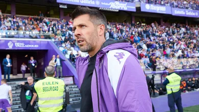 Paulo Pezzolano &eacute; piv&ocirc; de confus&atilde;o no Valladolid mesmo ap&oacute;s acesso &agrave; La Liga
