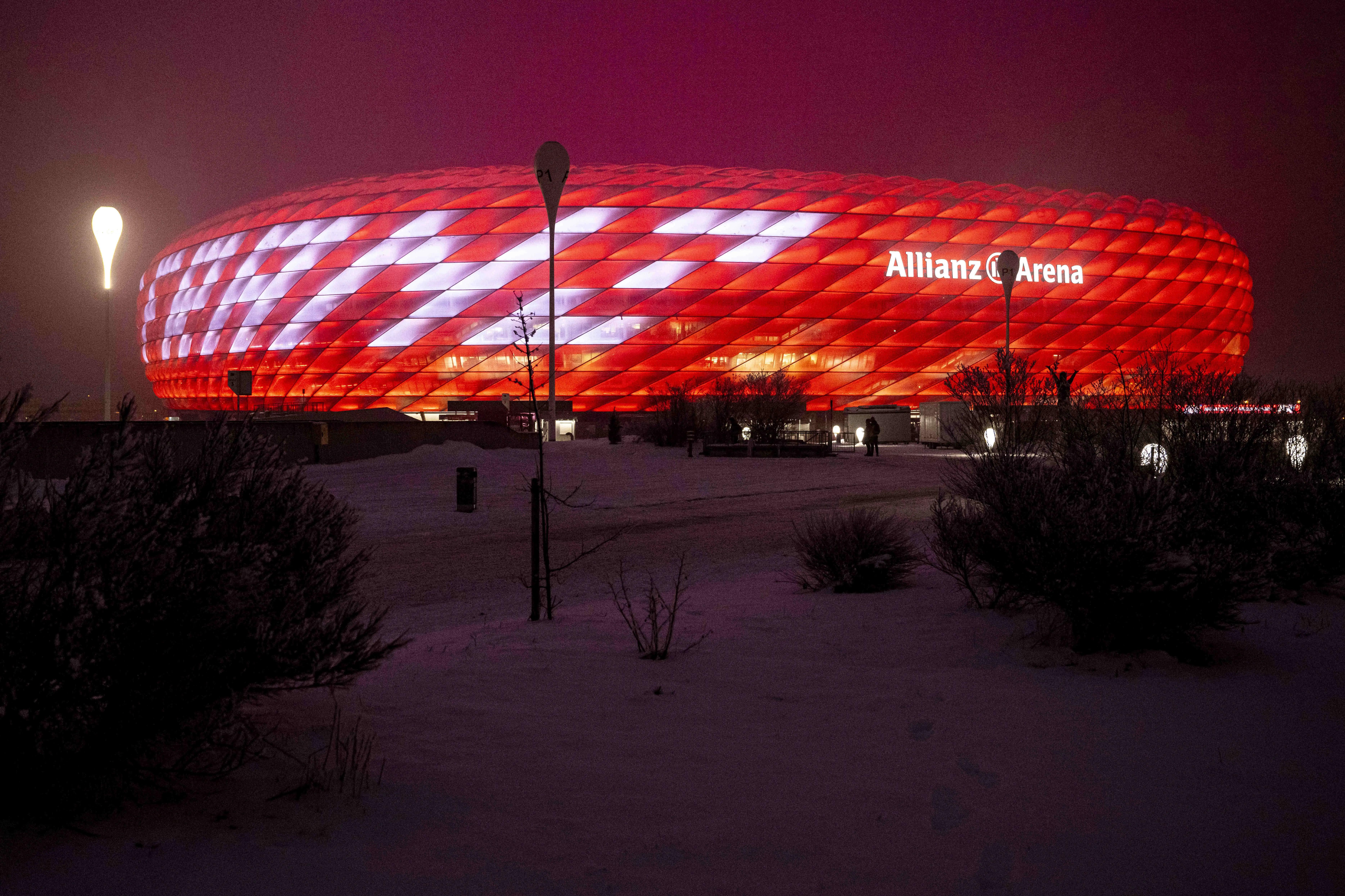 Em luto por Franz Beckenbauer, Bayern de Munique enfrenta Hoffenheim com homenagens da Bundesliga ao Kaiser
