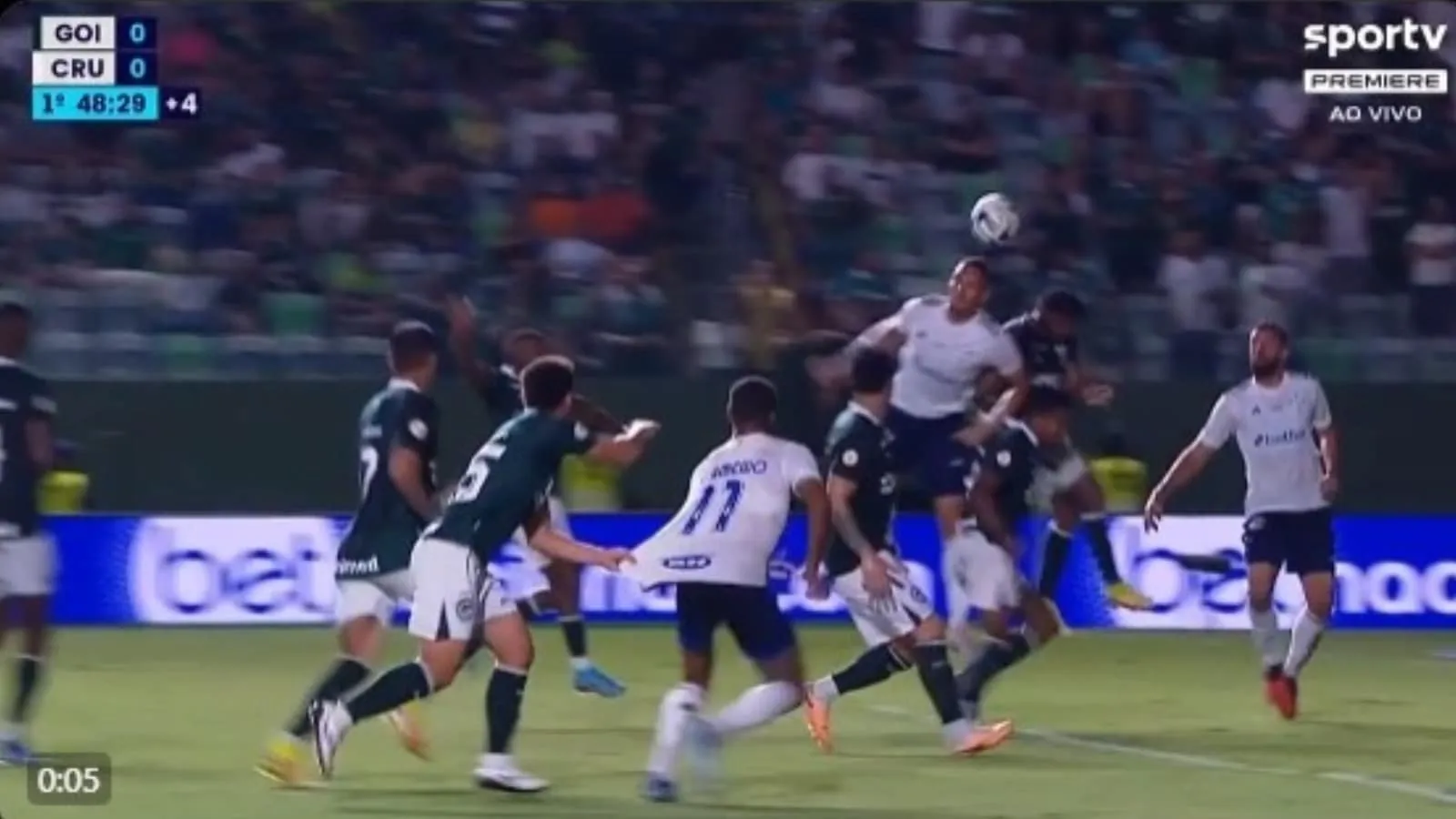 Cruzeiro aciona CBF por erro de arbitragem contra o Goi&aacute;s: &lsquo;Cen&aacute;rio tenebroso&rsquo;