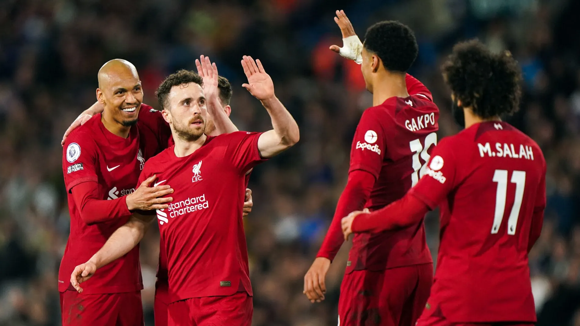 A muito estranha temporada do Liverpool teve mais uma goleada, agora sobre o Leeds
