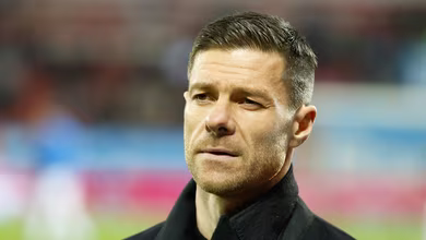 A resposta est&aacute; na Bundesliga: Xabi Alonso tem que ser plano A, B e C do Liverpool para substituir J&uuml;rgen Klopp