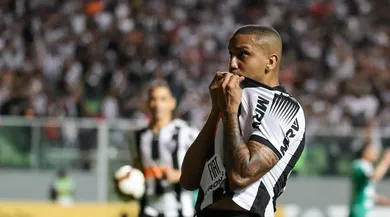 O Atl&eacute;tico persistiu e alcan&ccedil;ou a virada, que aumenta a confian&ccedil;a &agrave; sequ&ecirc;ncia na Sul-Americana