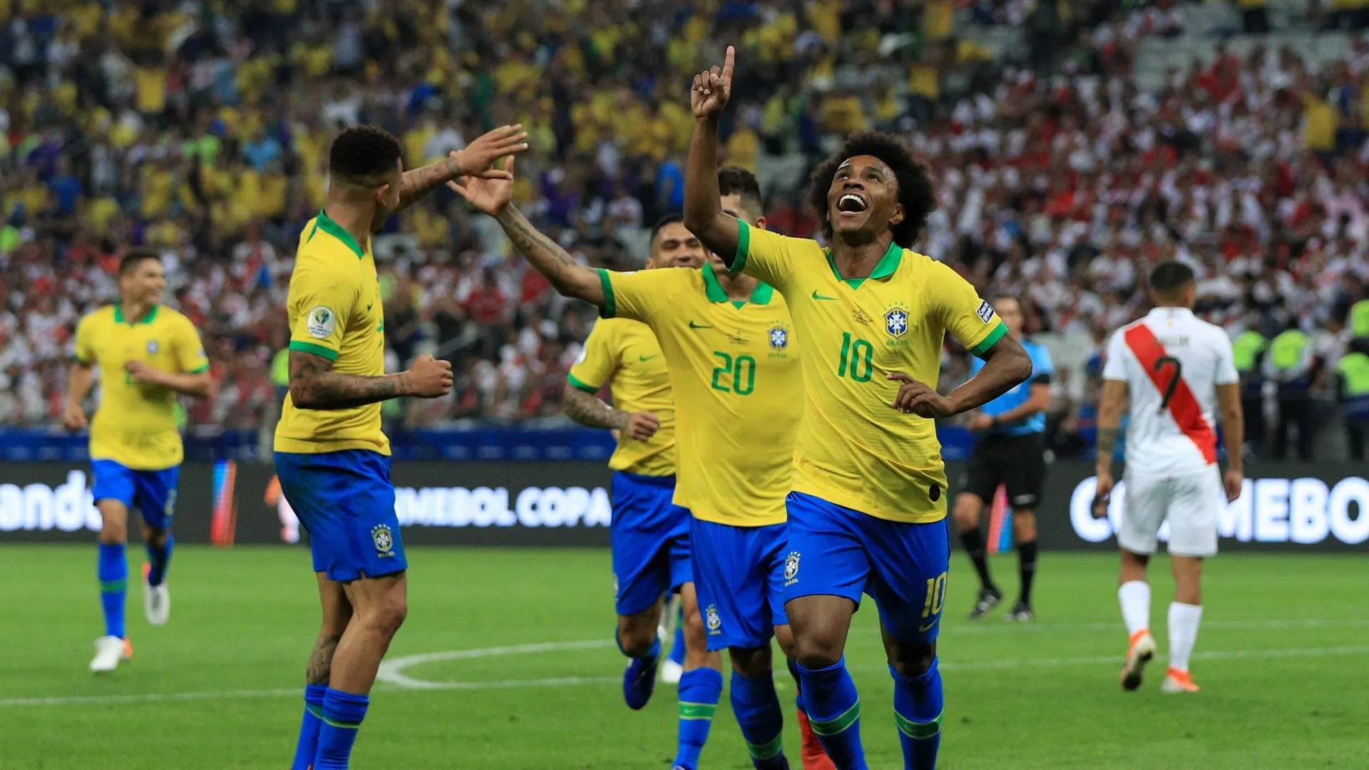 Ambiente favor&aacute;vel em Itaquera tem motivo: &ldquo;O torcedor brasileiro quer ver espet&aacute;culo&rdquo;