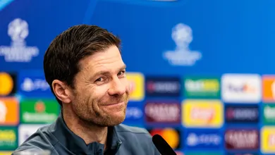 Xabi Alonso desconversa, mas Real Madrid reserva R$ 130 milh&otilde;es para tir&aacute;-lo do Leverkusen