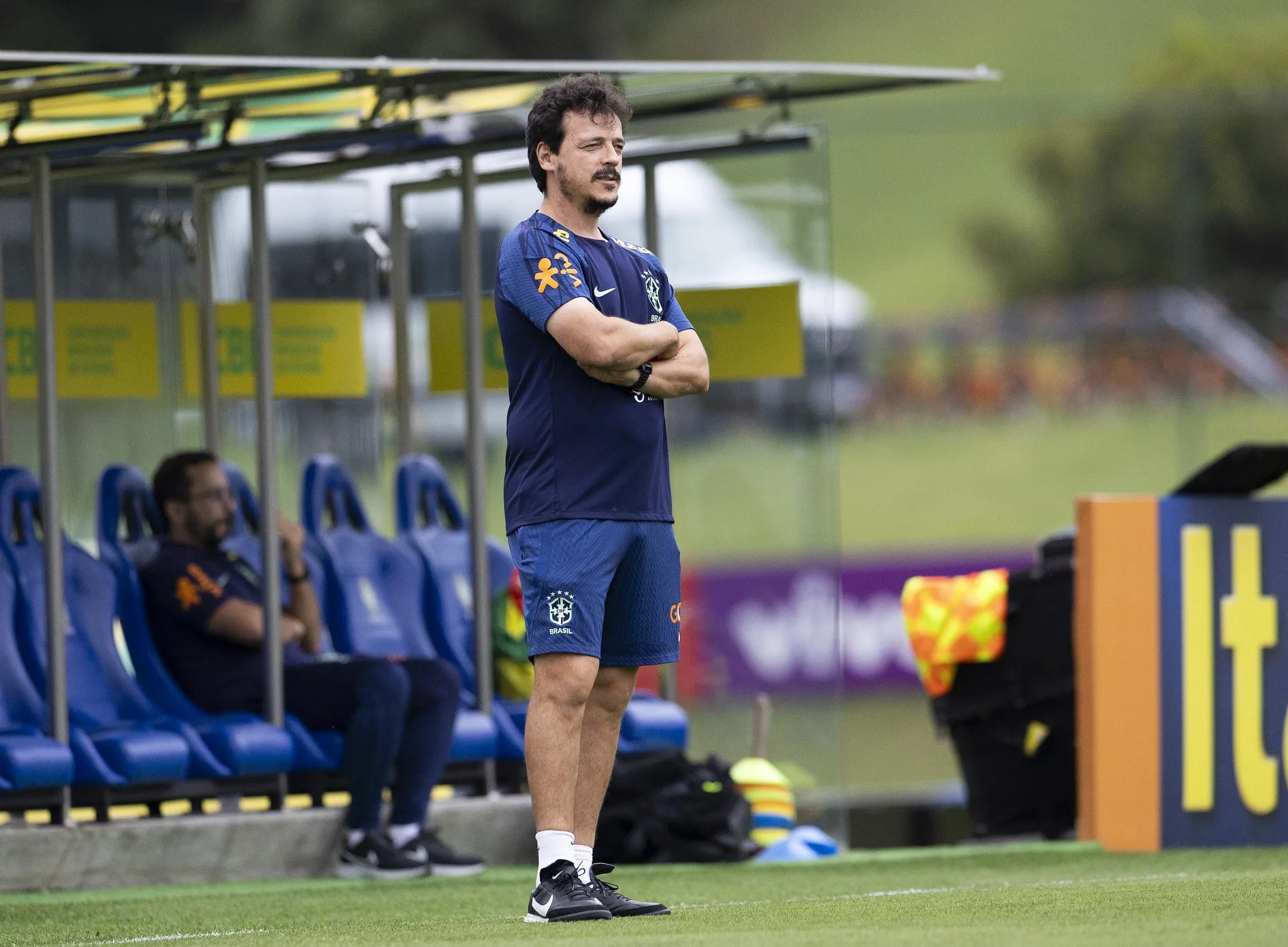Diniz mant&eacute;m quatro atacantes e quer Maracan&atilde; ao lado da Sele&ccedil;&atilde;o contra a Argentina