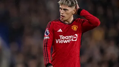 Atitude infantil de Garnacho com Ten Hag quase implode de vez vesti&aacute;rio do United