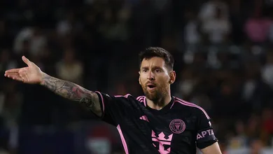 &Aacute;rbitro brasileiro &eacute; sacado de cl&aacute;ssico da MLS ap&oacute;s fotos com a camisa do Inter Miami virem &agrave; tona
