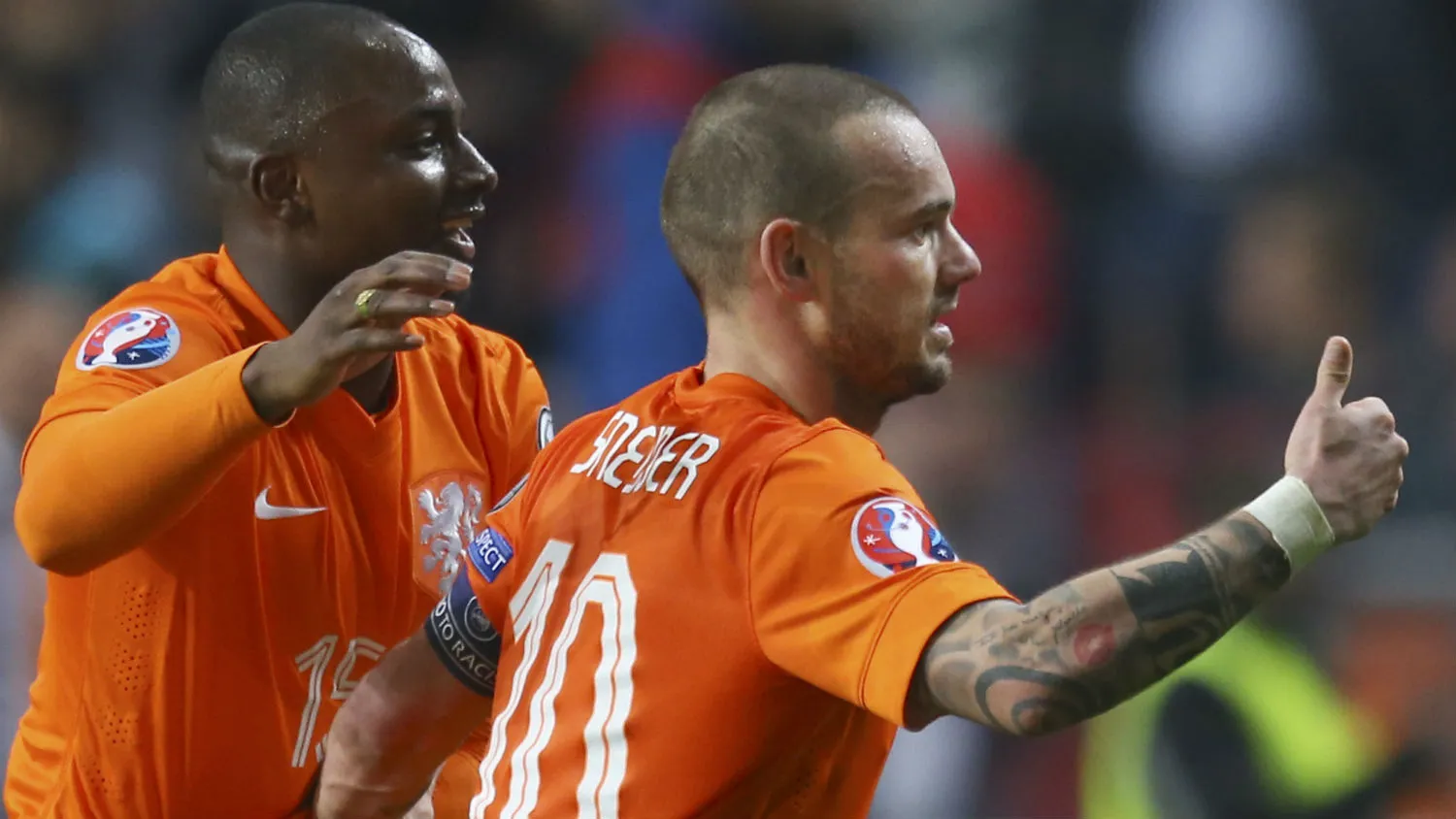 Sneijder e a sorte salvam a Holanda de mais uma derrota nas Eliminat&oacute;rias da Euro