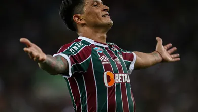 Cano perde algumas chances, mas mant&eacute;m m&eacute;dia de gols absurda pelo Fluminense