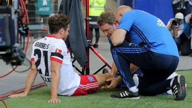 Nicolai M&uuml;ller marcou o gol da vit&oacute;ria do Hamburgo, mas rompeu ligamentos do joelho na comemora&ccedil;&atilde;o