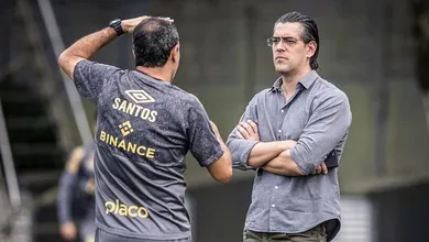 Em menos de 48 horas no Santos, Bracks j&aacute; rescinde com dois jogadores