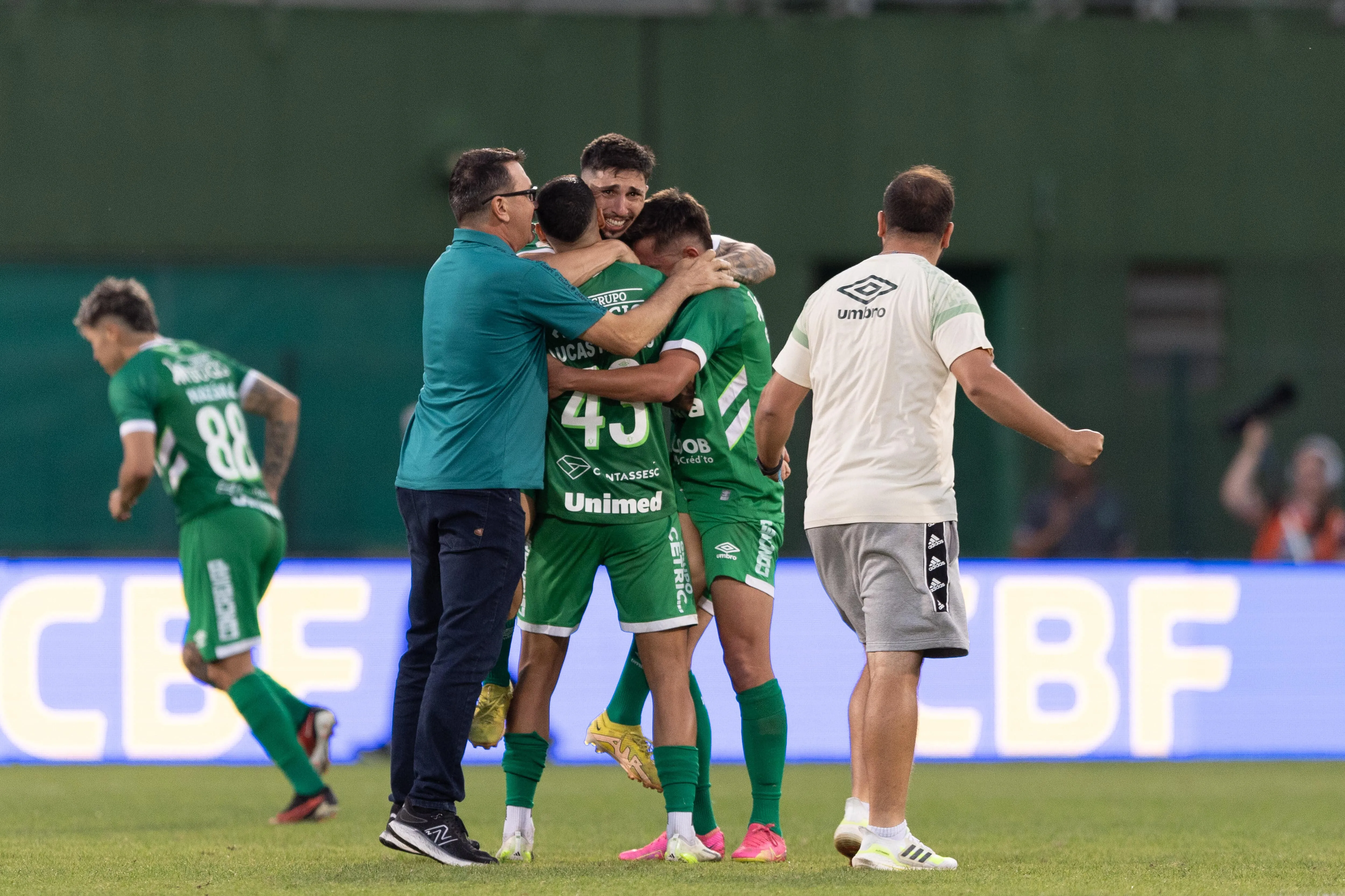 Acidente a&eacute;reo da Chapecoense completa sete anos de muita dor, saudade e supera&ccedil;&atilde;o
