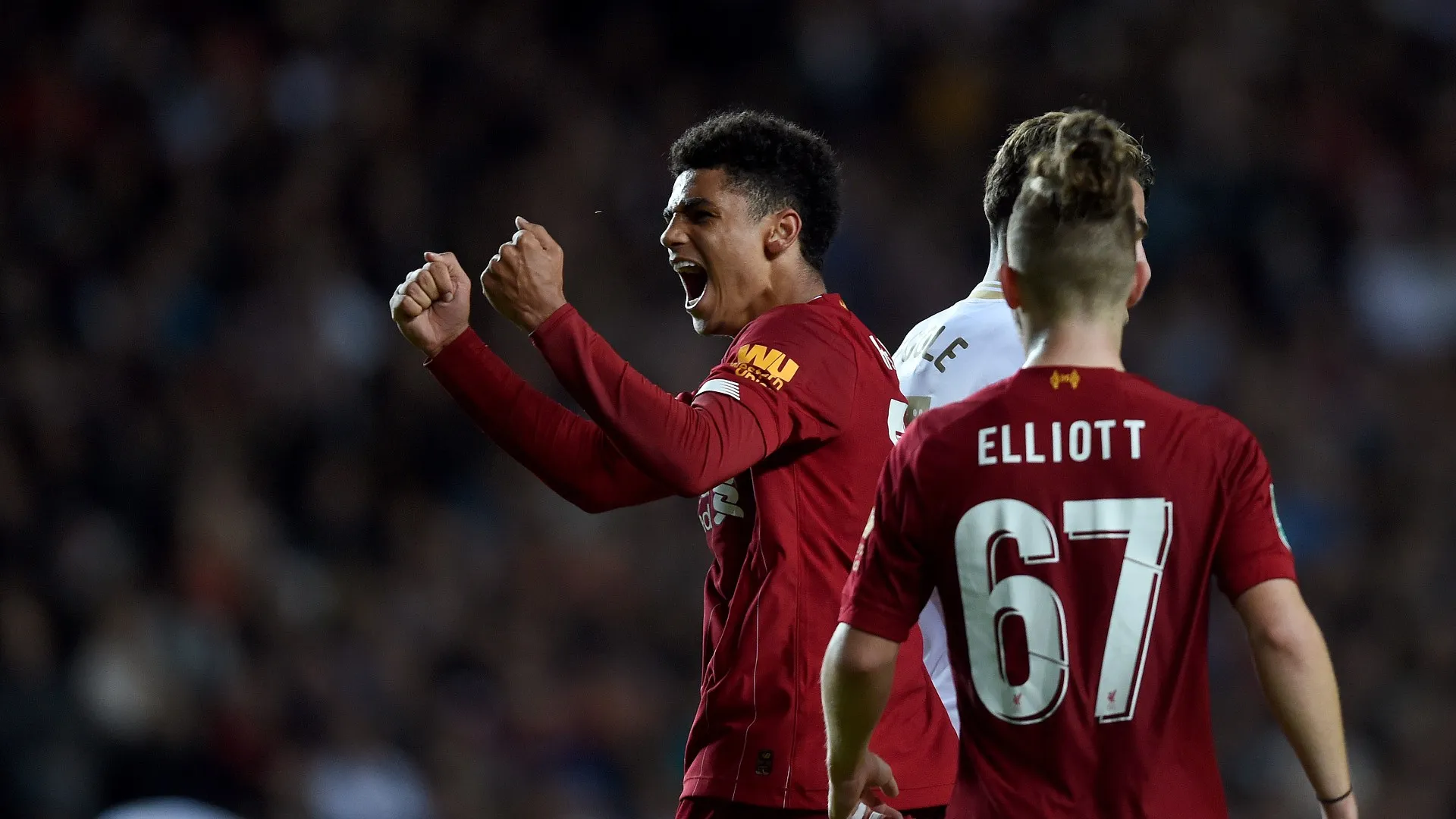 Franga&ccedil;o do goleiro do MK Dons abriu caminho para a vit&oacute;ria liderada pelos jovens do Liverpool (e Milner)