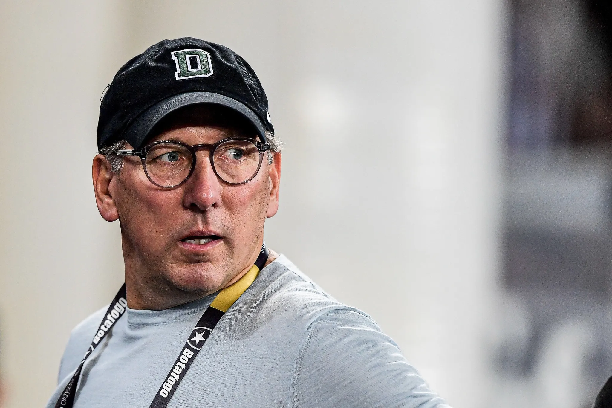 Mais uma vez sem provas, John Textor diz que Palmeiras foi beneficiado por dois anos