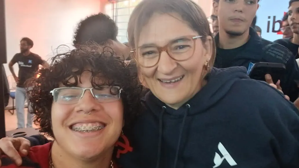 O estudante Rayner e Fayza Lamari, m&atilde;e do atacante Kylian Mbapp&eacute;