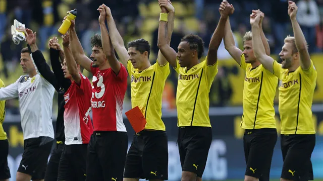 Na Alemanha, o Borussia Dortmund n&atilde;o para de golear
