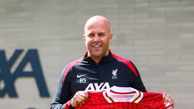 Para amenizar tempo perdido, Liverpool pode anunciar quatro refor&ccedil;os em 10 dias