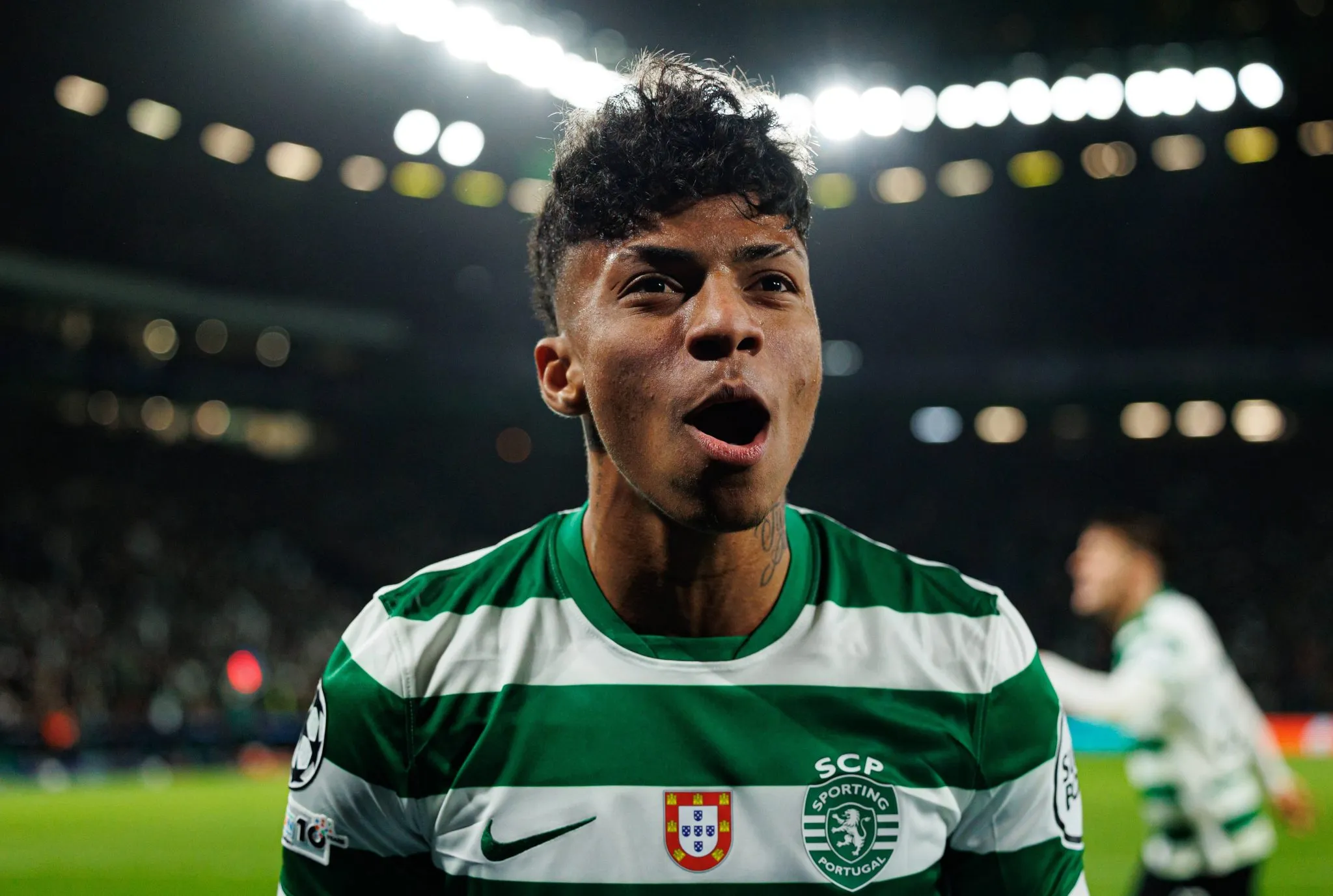 Napoli quer contratar joia ex-Vit&oacute;ria em neg&oacute;cio que pode chegar a R$ 120 milh&otilde;es