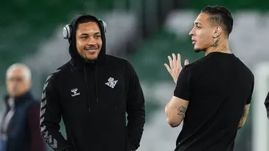 &lsquo;Plano A&rsquo; do Botafogo na janela escolhe Betis para jogar com Vitor Roque e Antony