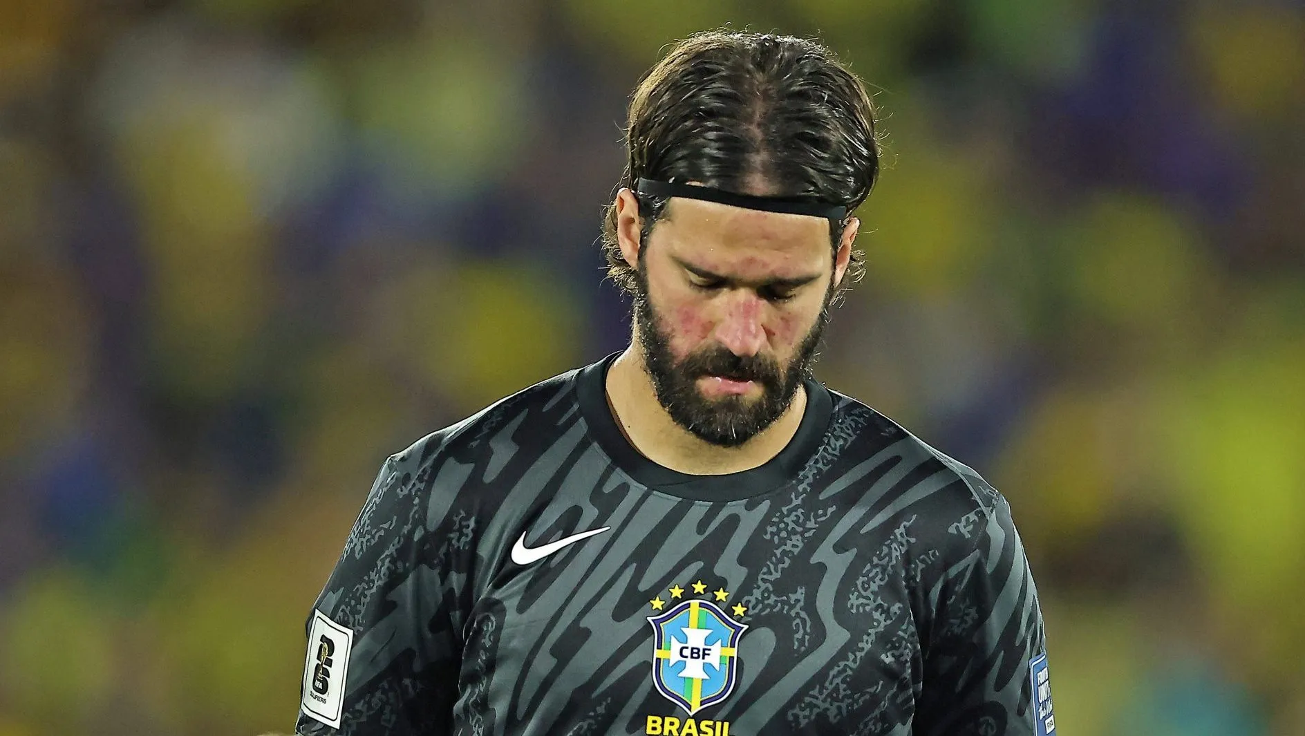 Como les&atilde;o de Alisson no Liverpool criou problema inesperado para a sele&ccedil;&atilde;o brasileira