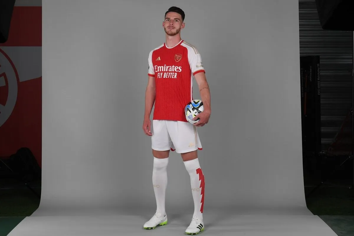 Tr&ecirc;s motivos mostram que Rice &eacute; fundamental para o novo plano do Arsenal