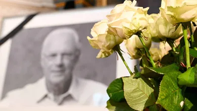 Beckenbauer foi o g&ecirc;nio a quem a bola mostrava que obedecia
