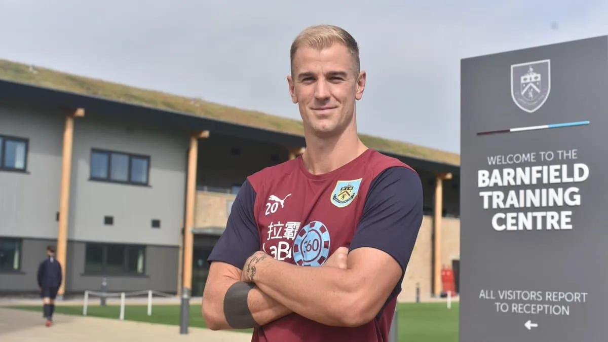 Desafio de Joe Hart no Burnley ser&aacute; concorrer com dois goleiros de sele&ccedil;&atilde;o inglesa, Pope e Heaton