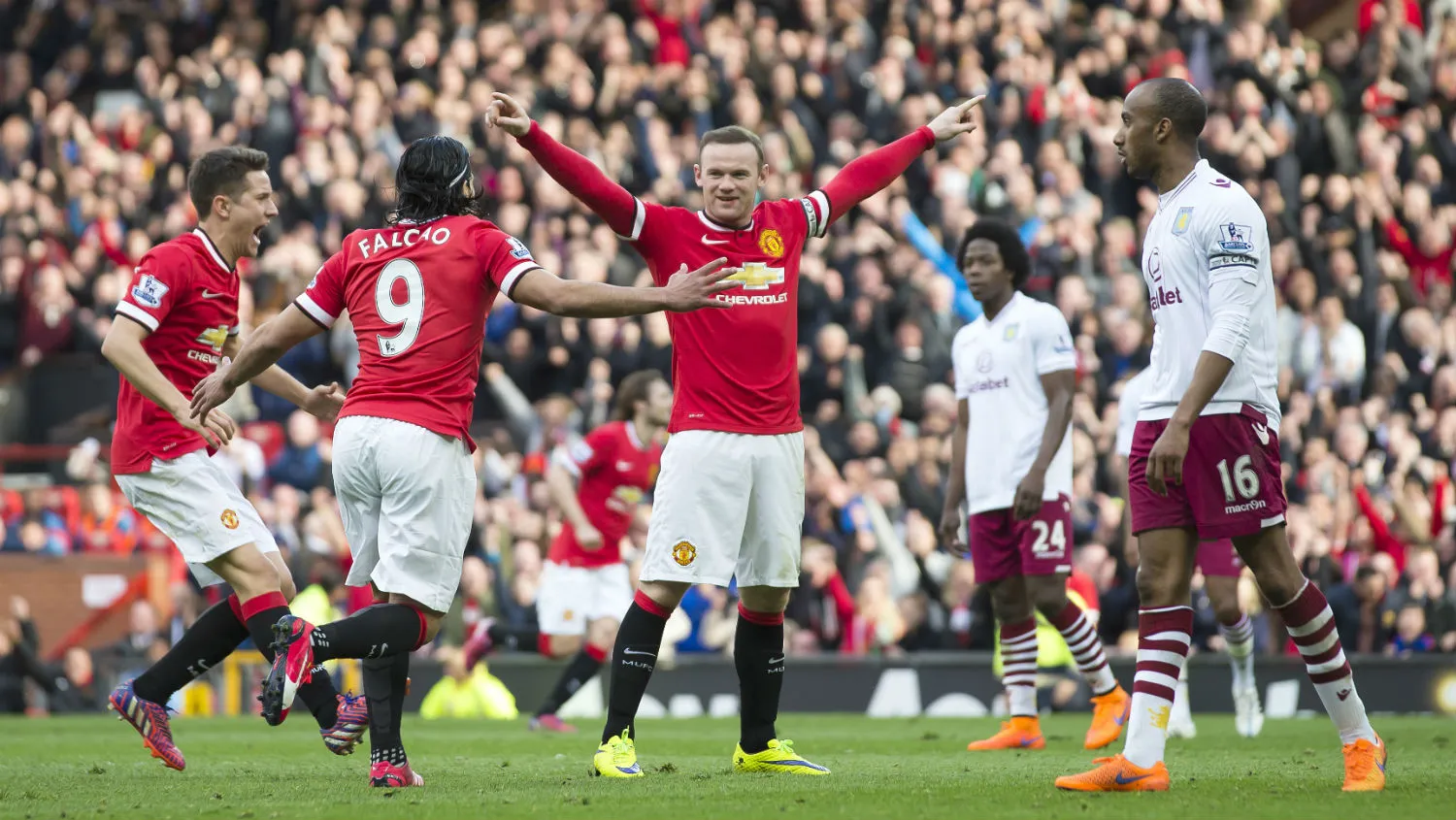 No ritmo de Rooney, o Manchester United est&aacute; cada vez mais pr&oacute;ximo de voltar &agrave; Champions