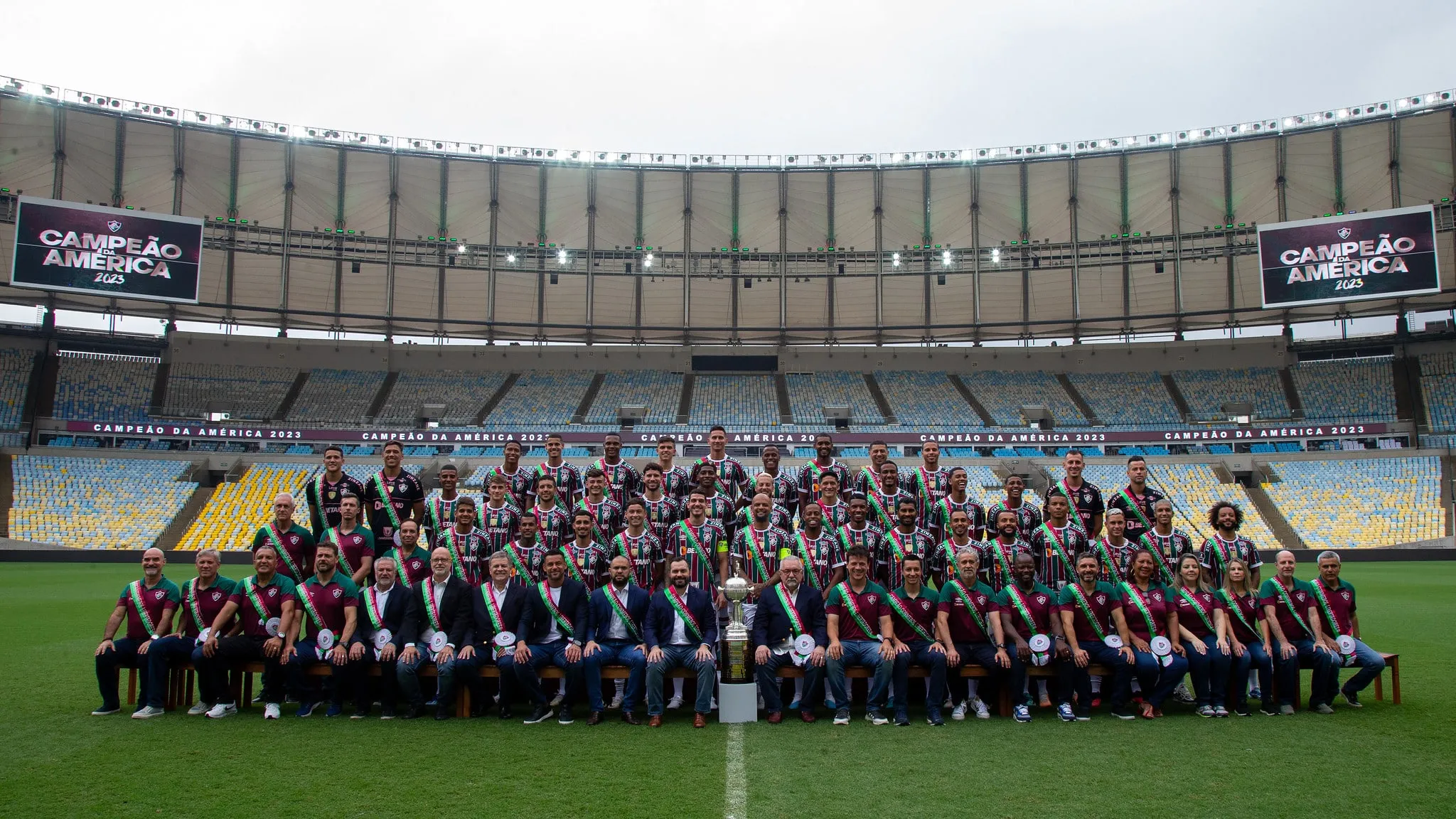 Fluminense tem dia festivo com Libertadores &agrave;s v&eacute;speras de despedida do Brasileir&atilde;o