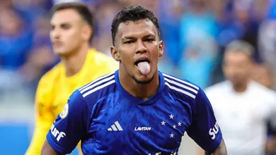 Ver&oacute;n revela instru&ccedil;&atilde;o &lsquo;especial&rsquo; de Diniz e responde sobre futuro no Cruzeiro