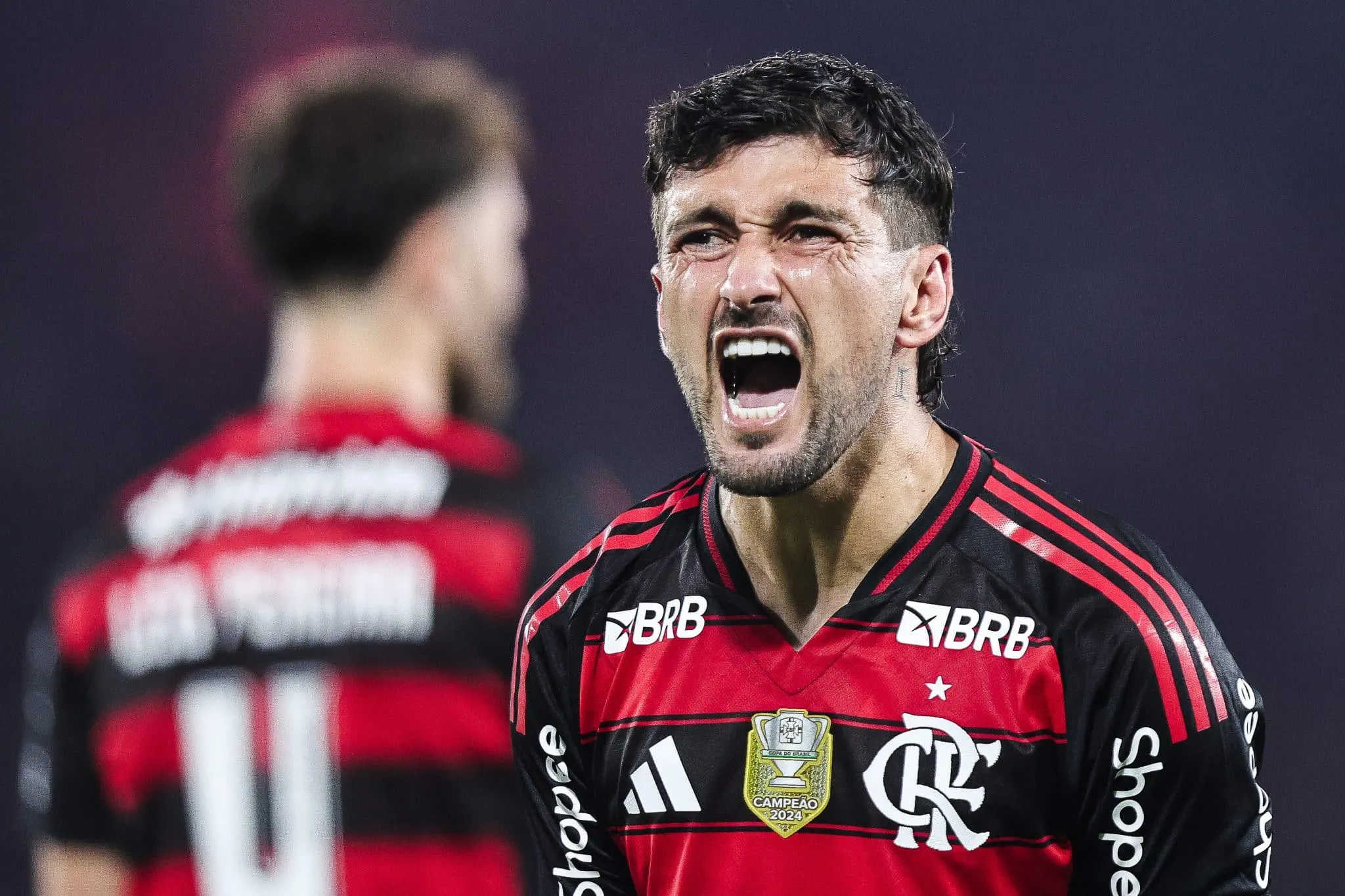Flamengo ganha certezas em vit&oacute;ria que aumenta vantagem sobre Palmeiras